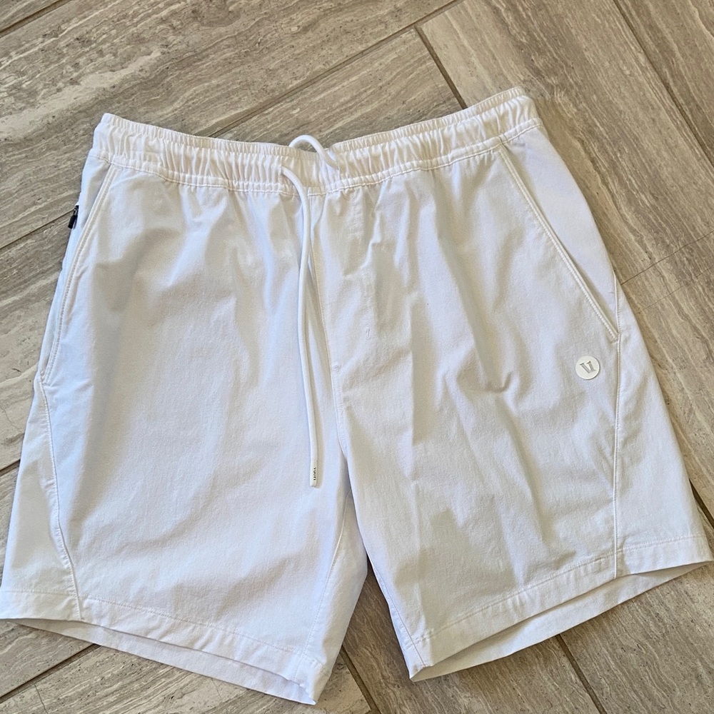 Vuori white Drawstring athletic Shorts